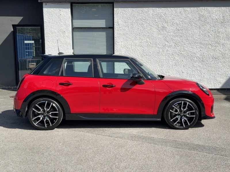 2026 (75) MINI COOPER 1.5 C Sport 5dr Auto 5738199