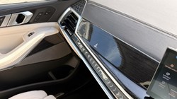 2025 (74) BMW X5 xDrive40d MHT M Sport 5dr Auto 5797600