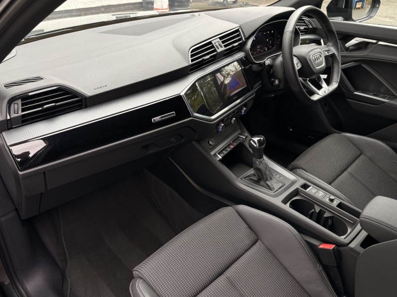 2023 (23) AUDI Q3 35 TFSI Black Edition 5dr S Tronic 5728738