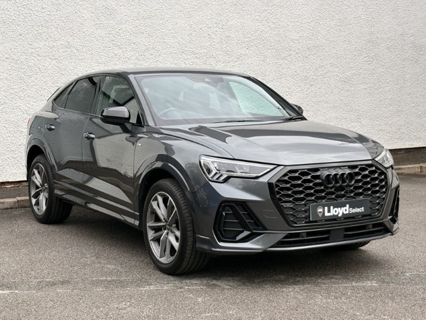 2023 (23) AUDI Q3 35 TFSI Black Edition 5dr S Tronic