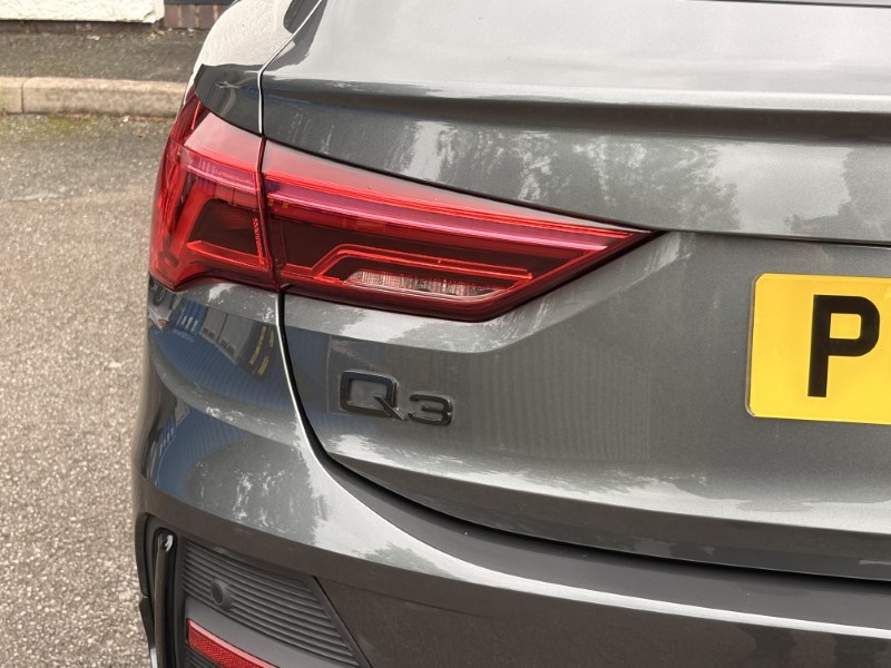 2023 (23) AUDI Q3 35 TFSI Black Edition 5dr S Tronic 5728721
