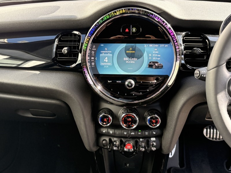 2023 (73) MINI HATCHBACK 1.5 Cooper Sport 3dr Auto 5784182