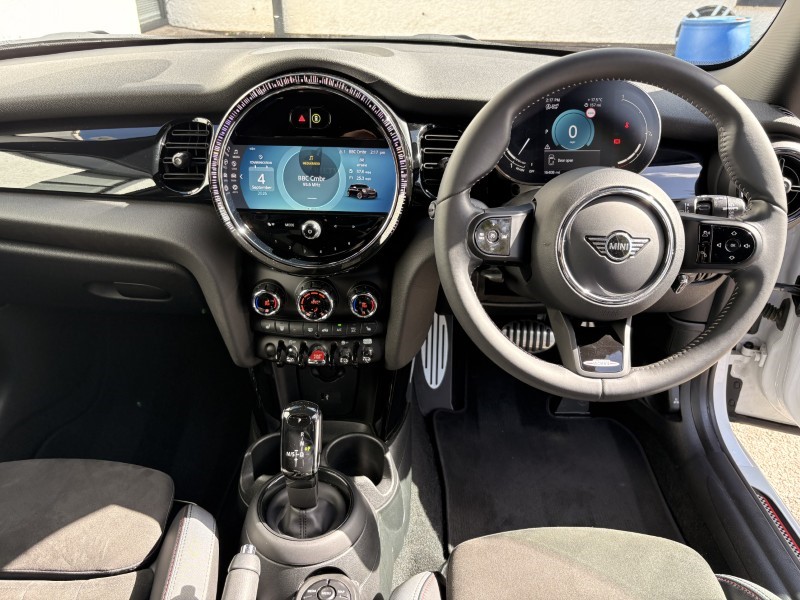 2023 (73) MINI HATCHBACK 1.5 Cooper Sport 3dr Auto 5784180