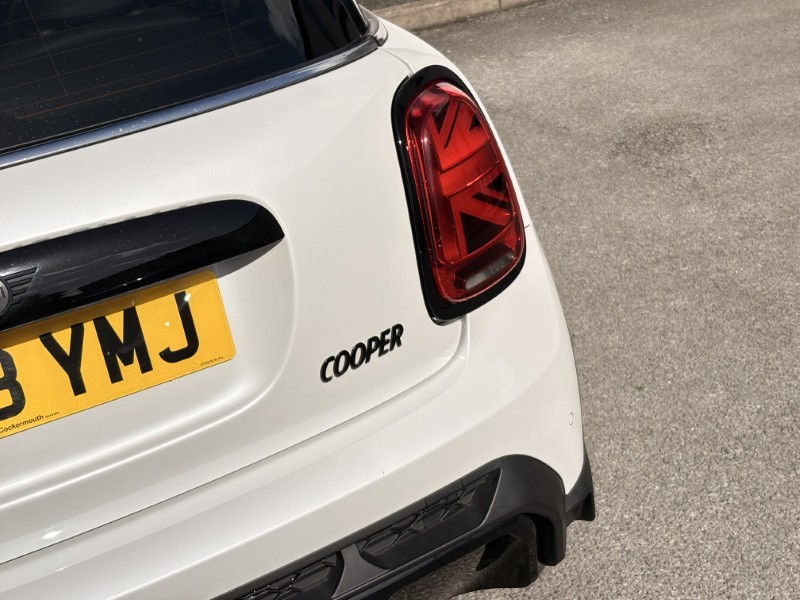 2023 (73) MINI HATCHBACK 1.5 Cooper Sport 3dr Auto 5784169