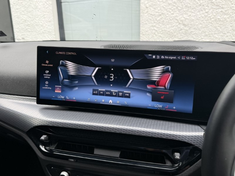 2026 (75) BMW 3 SERIES 330e 22.3 kWh M Sport 5dr Step Auto 5771395