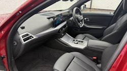 2026 (75) BMW 3 SERIES 330e 22.3 kWh M Sport 5dr Step Auto 5771377