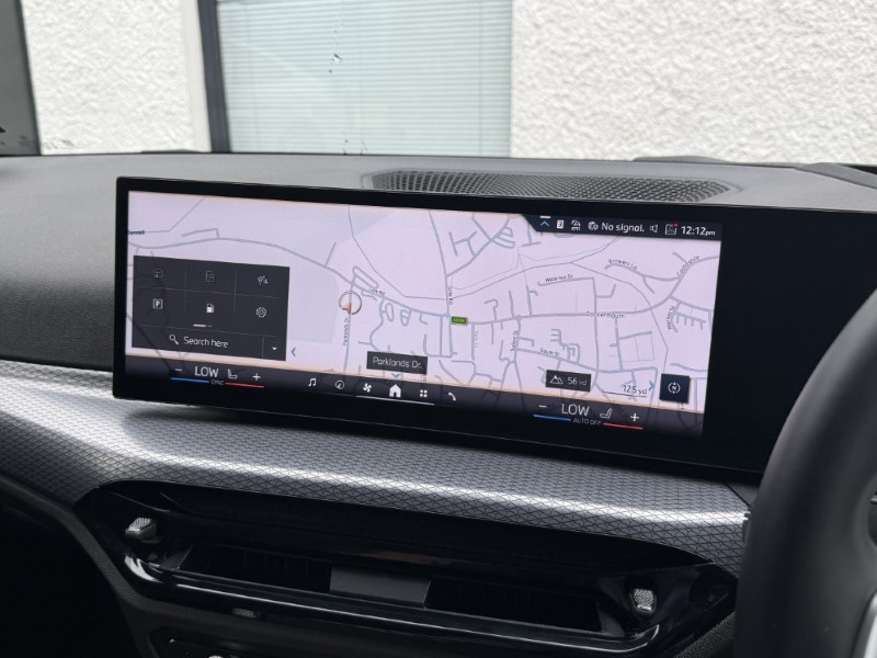 2026 (75) BMW 3 SERIES 330e 22.3 kWh M Sport 5dr Step Auto 5771393