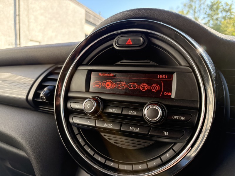 2017 (67) MINI HATCHBACK 1.5 Cooper 3dr 5802822