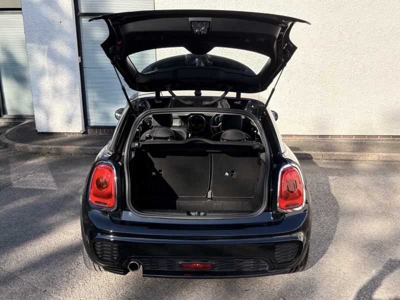 2017 (67) MINI HATCHBACK 1.5 Cooper 3dr 5802800