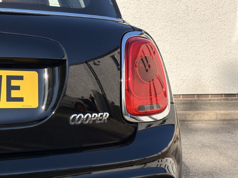 2017 (67) MINI HATCHBACK 1.5 Cooper 3dr 5802799