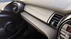 2017 (67) MINI HATCHBACK 1.5 Cooper 3dr 5802825