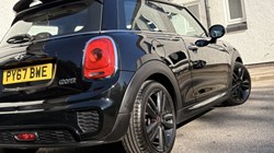 2017 (67) MINI HATCHBACK 1.5 Cooper 3dr 5802804