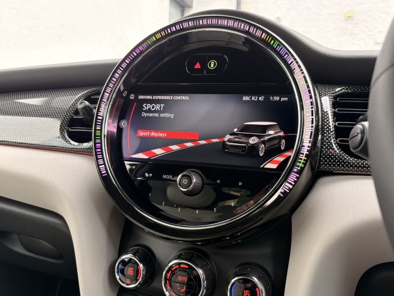 2024 (24) MINI HATCHBACK 1.5 Cooper Exclusive Premium 3dr Auto 5814528