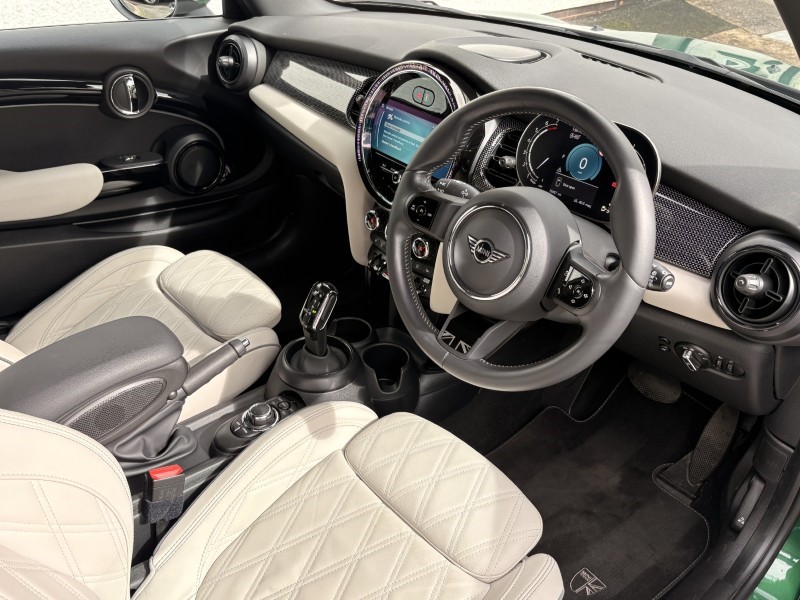 2024 (24) MINI HATCHBACK 1.5 Cooper Exclusive Premium 3dr Auto 5814511