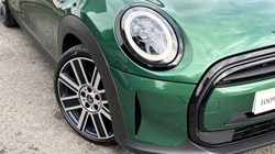 2024 (24) MINI HATCHBACK 1.5 Cooper Exclusive Premium 3dr Auto 5814533