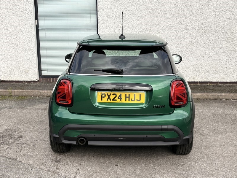 2024 (24) MINI HATCHBACK 1.5 Cooper Exclusive Premium 3dr Auto 5814501