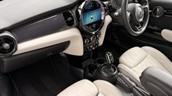 2024 (24) MINI HATCHBACK 1.5 Cooper Exclusive Premium 3dr Auto 5814516