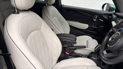 2024 (24) MINI HATCHBACK 1.5 Cooper Exclusive Premium 3dr Auto 5814512