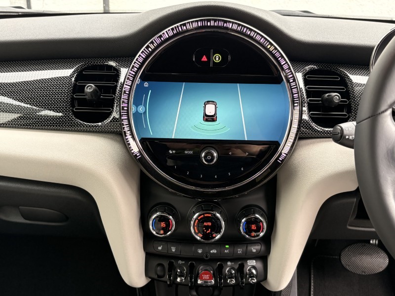 2024 (24) MINI HATCHBACK 1.5 Cooper Exclusive Premium 3dr Auto 5814515