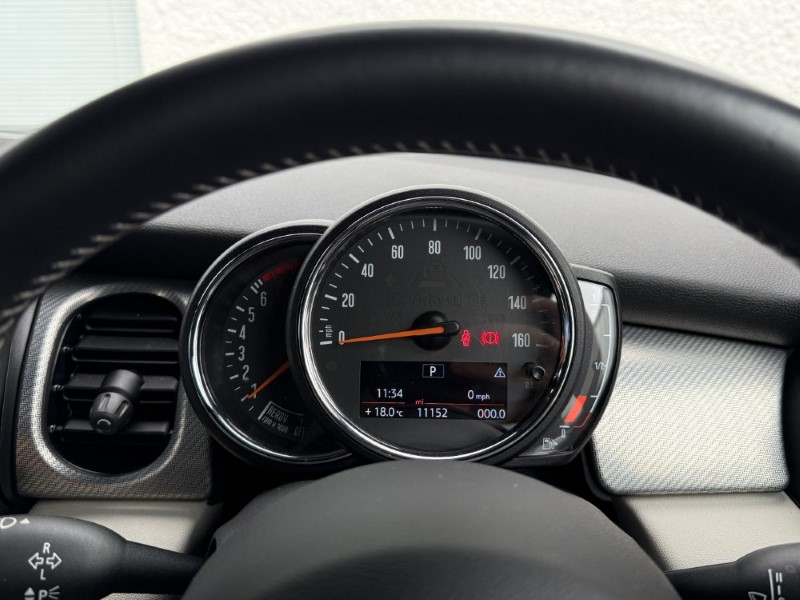 2023 (23) MINI HATCHBACK 1.5 Cooper Exclusive 3dr 5815897