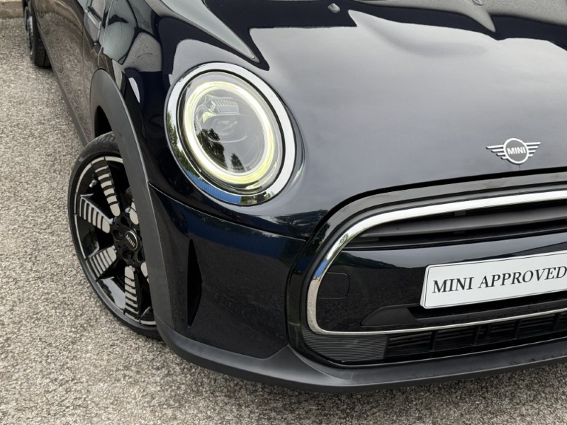 2023 (23) MINI HATCHBACK 1.5 Cooper Exclusive 3dr 5815908