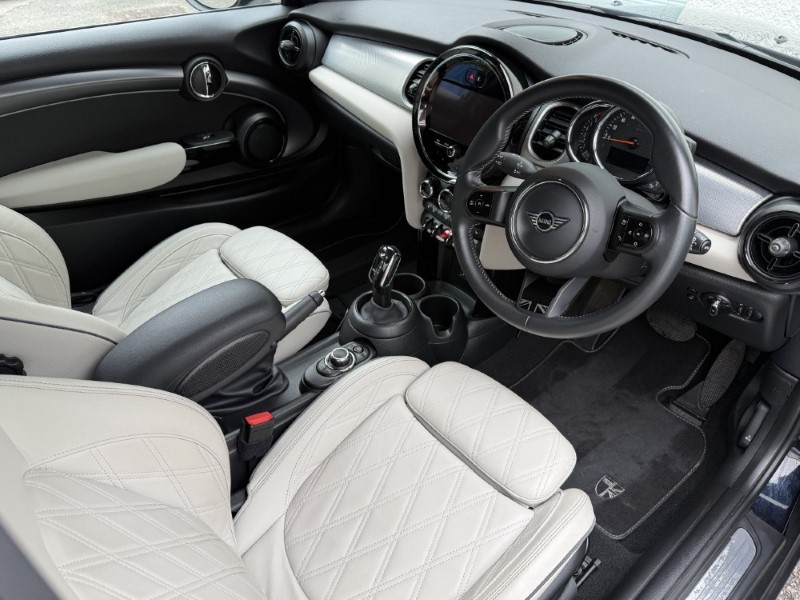 2023 (23) MINI HATCHBACK 1.5 Cooper Exclusive 3dr 5815886