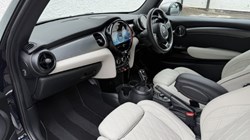 2023 (23) MINI HATCHBACK 1.5 Cooper Exclusive 3dr 5815882
