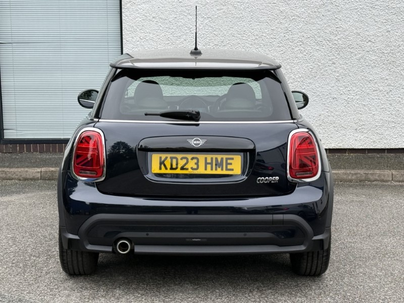 2023 (23) MINI HATCHBACK 1.5 Cooper Exclusive 3dr 5815878