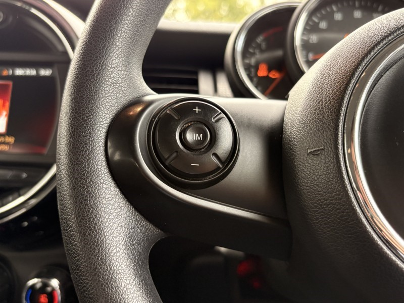 2020 (70) MINI HATCHBACK 1.5 Cooper Classic II 5dr 5846768