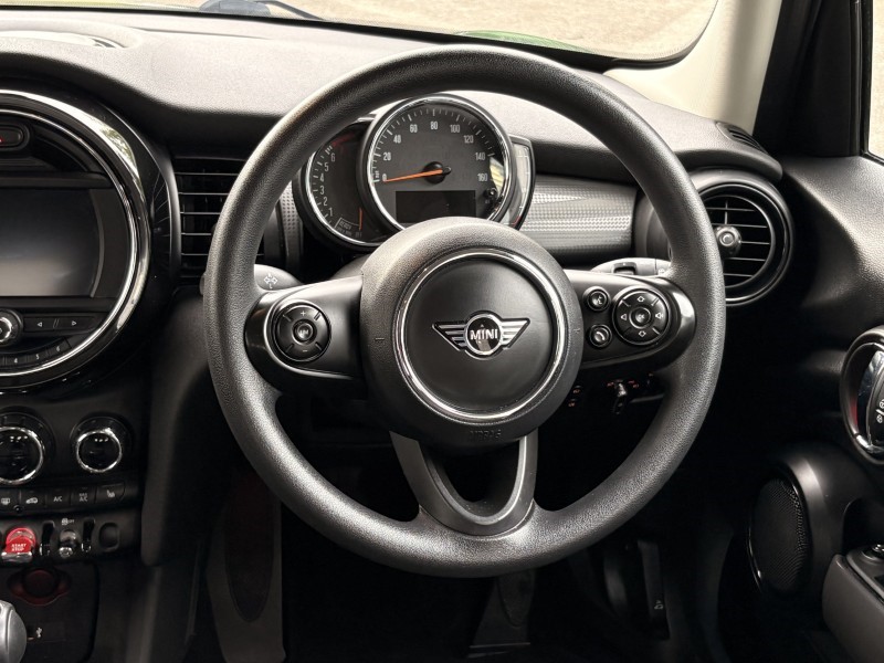 2020 (70) MINI HATCHBACK 1.5 Cooper Classic II 5dr 5846761