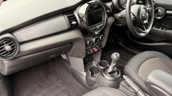 2020 (70) MINI HATCHBACK 1.5 Cooper Classic II 5dr 5846758