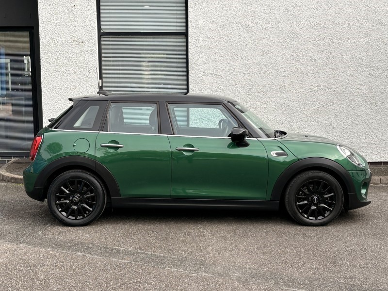 2020 (70) MINI HATCHBACK 1.5 Cooper Classic II 5dr 5846747