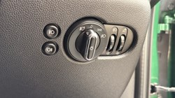 2020 (70) MINI HATCHBACK 1.5 Cooper Classic II 5dr 5846767