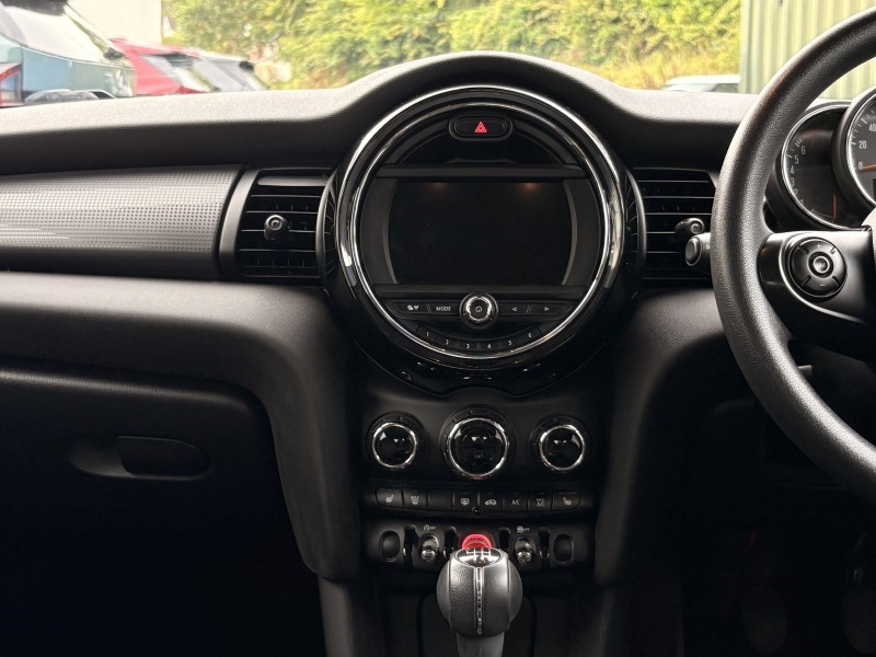 2020 (70) MINI HATCHBACK 1.5 Cooper Classic II 5dr 5846762