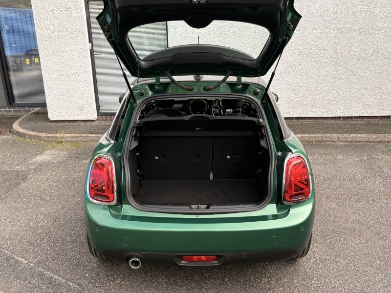 2020 (70) MINI HATCHBACK 1.5 Cooper Classic II 5dr 5846740