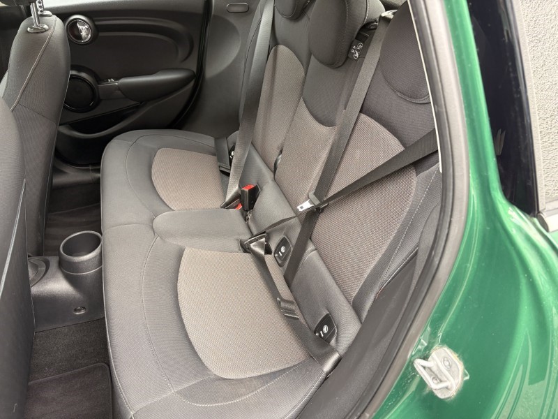 2020 (70) MINI HATCHBACK 1.5 Cooper Classic II 5dr 5846759
