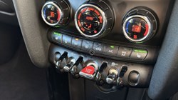 2021 (21) MINI HATCHBACK 1.5 Cooper Classic 5dr 5871432