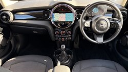 2021 (21) MINI HATCHBACK 1.5 Cooper Classic 5dr 5871445