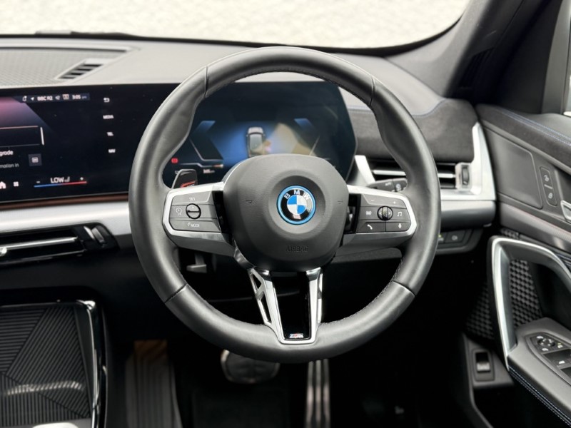 2026 (26) BMW iX1 150kW eDrive20 M Sport 65kWh 5dr Auto 5843675