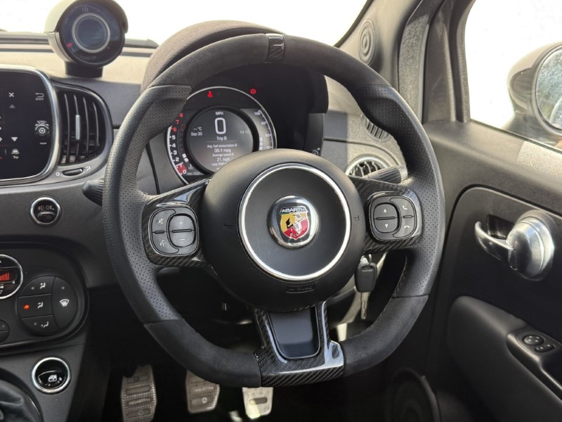 2019 (19) ABARTH 595 1.4 T-Jet 180 Essesse 70th Anniversary 3dr 5880992