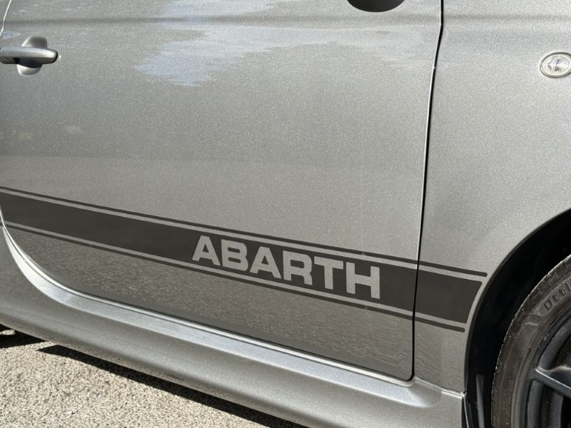2019 (19) ABARTH 595 1.4 T-Jet 180 Essesse 70th Anniversary 3dr 5880995