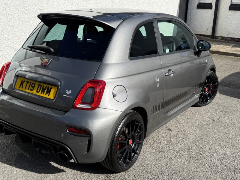 2019 (19) ABARTH 595 1.4 T-Jet 180 Essesse 70th Anniversary 3dr 5880999