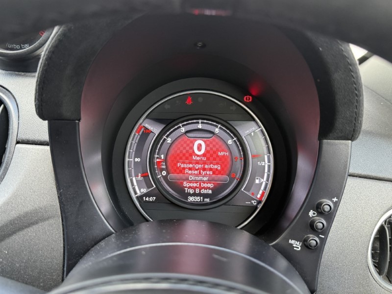 2019 (19) ABARTH 595 1.4 T-Jet 180 Essesse 70th Anniversary 3dr 5880980