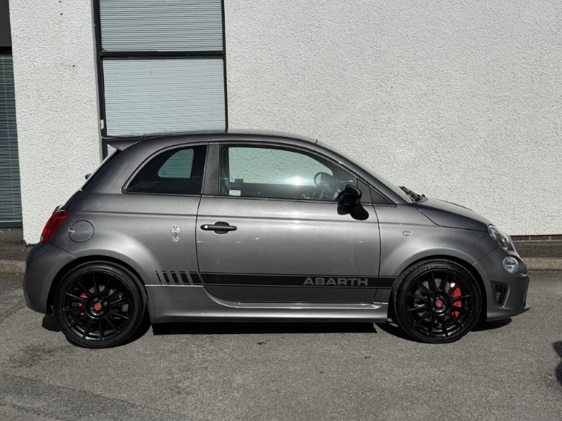 2019 (19) ABARTH 595 1.4 T-Jet 180 Essesse 70th Anniversary 3dr 5880994