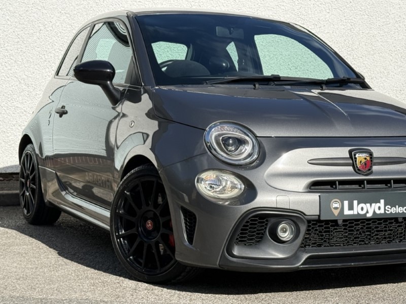 2019 (19) ABARTH 595 1.4 T-Jet 180 Essesse 70th Anniversary 3dr 5881001