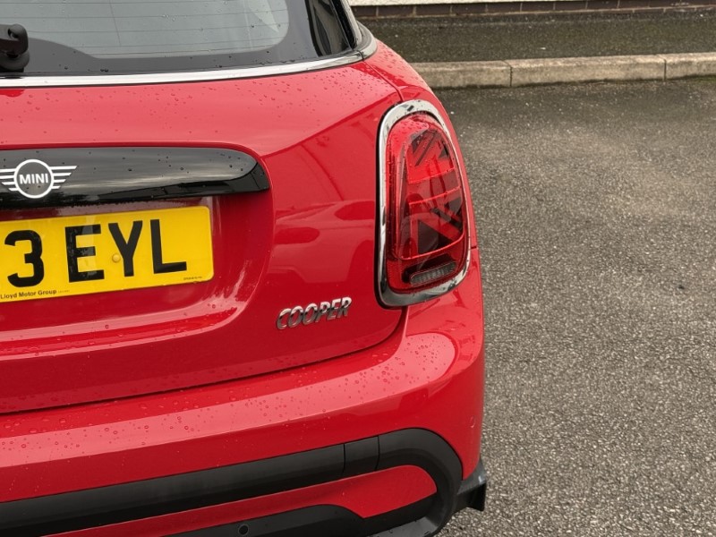 2023 (23) MINI HATCHBACK 1.5 Cooper Classic Premium 5dr 5945321