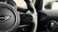 2023 (23) MINI HATCHBACK 1.5 Cooper Classic Premium 5dr 5945312