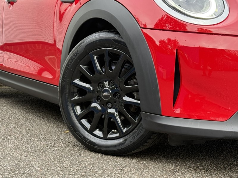 2023 (23) MINI HATCHBACK 1.5 Cooper Classic Premium 5dr 5945335
