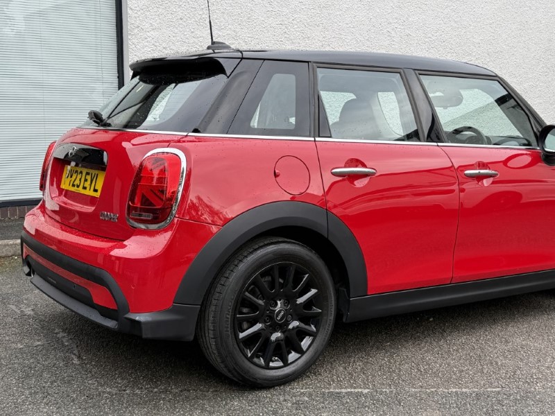 2023 (23) MINI HATCHBACK 1.5 Cooper Classic Premium 5dr 5945330