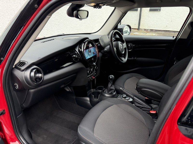 2023 (23) MINI HATCHBACK 1.5 Cooper Classic Premium 5dr 5945324